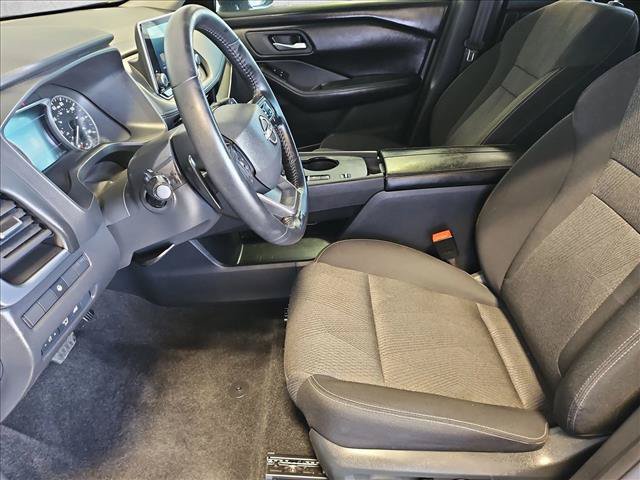 Certified 2026 Nissan Rogue SV FWD image 20