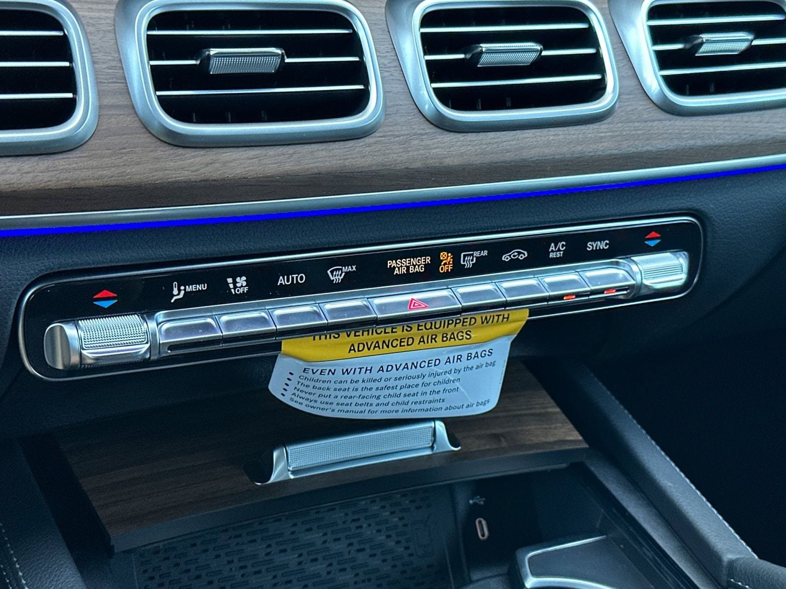 New 2026 Mercedes-Benz GLE 450 4MATIC Coupe image 23