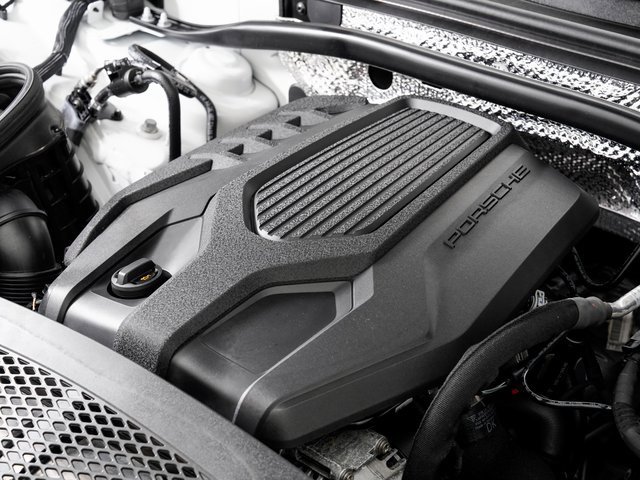 Used 2025 Porsche Macan image 29