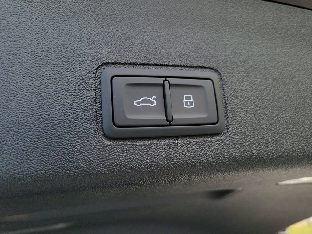 New 2026 Audi Q3 quattro 2.0T image 31