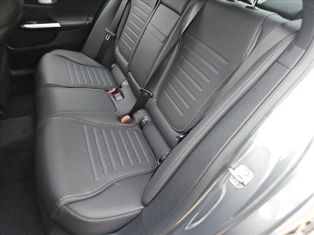 New 2027 Mercedes-Benz C 300 Sedan image 15