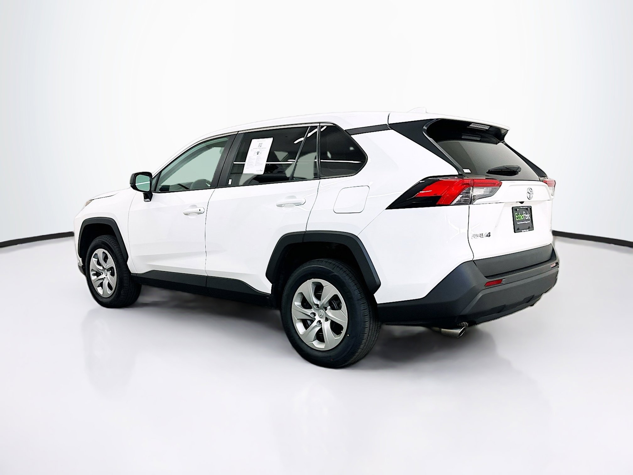 Used 2024 Toyota RAV4 LE image 5