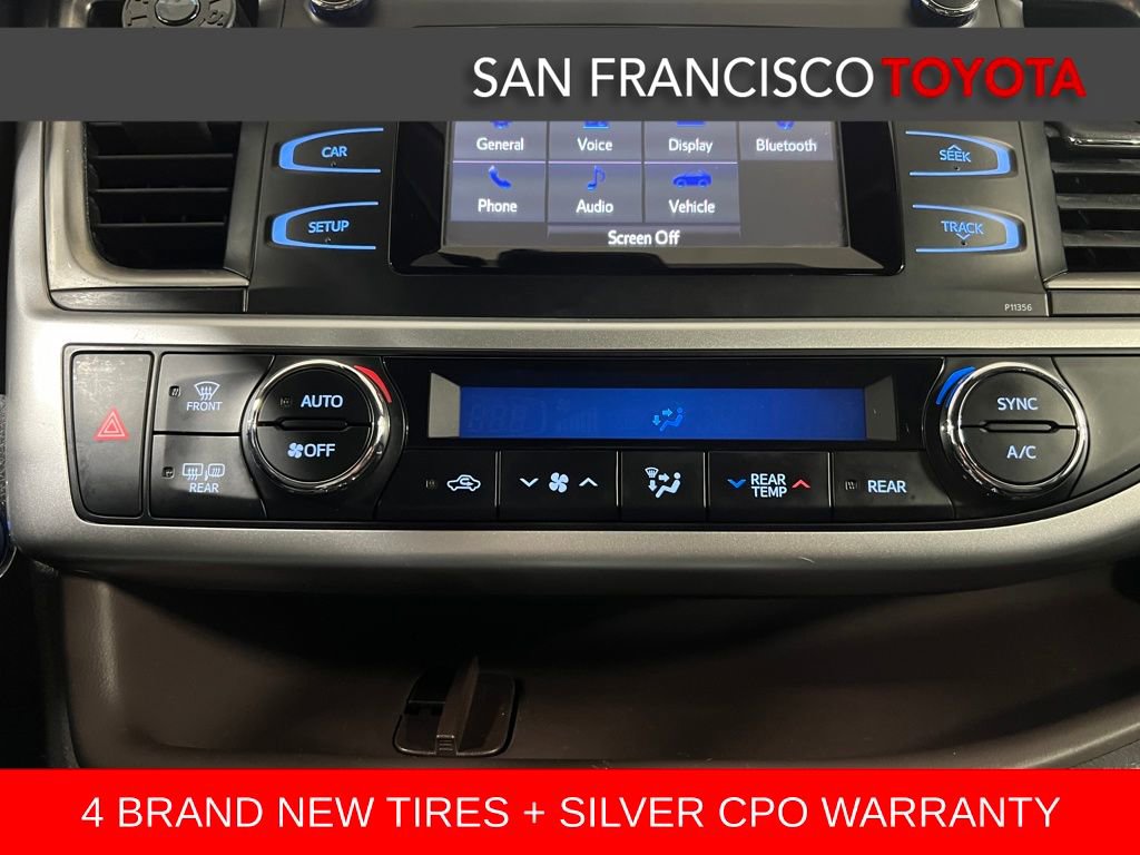 Used 2017 Toyota Highlander LE image 28