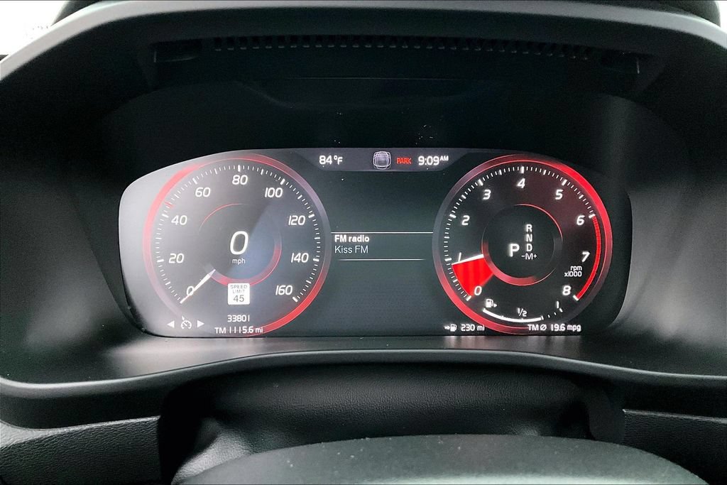 Used 2020 Volvo XC40 T5 R-Design AWD/4WD image 27