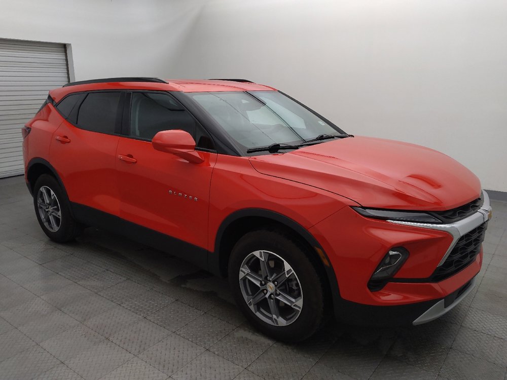 Used 2023 Chevrolet Blazer LT w/ Convenience Package FWD image 11