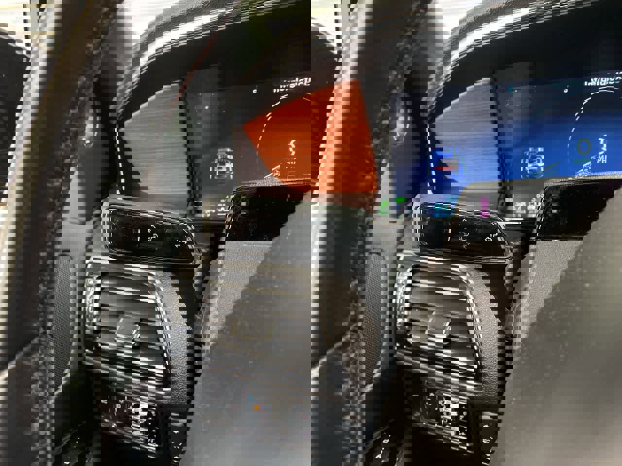 Used 2024 Lincoln Navigator L Premiere image 23