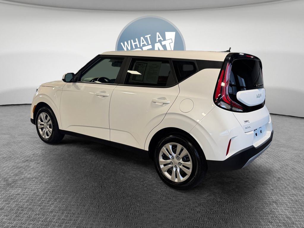 Certified 2024 Kia Soul LX FWD image 6