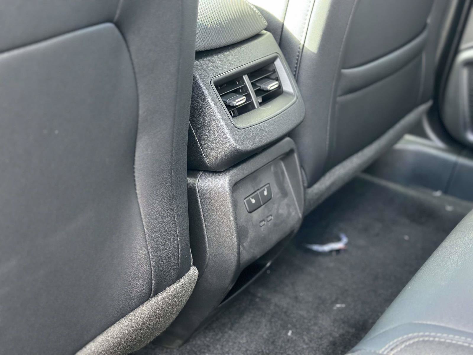 New 2026 Chevrolet Equinox EV LT w/ Convenience Package II FWD image 9