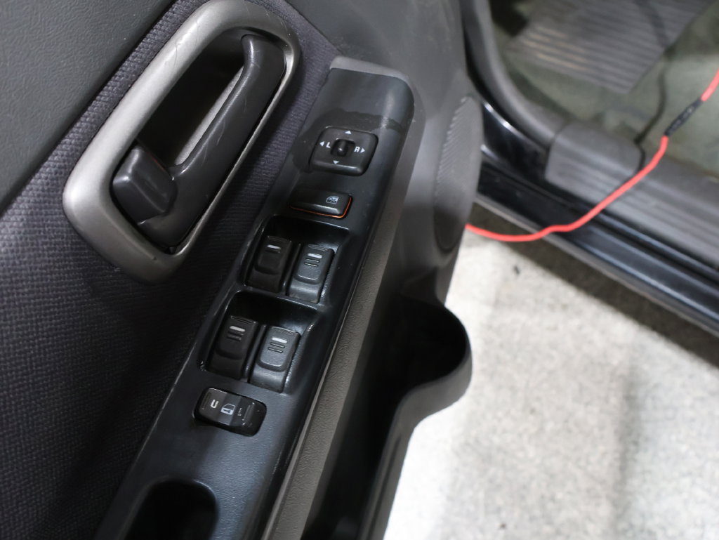 Used 2005 Chevrolet Colorado LS AWD/4WD image 14