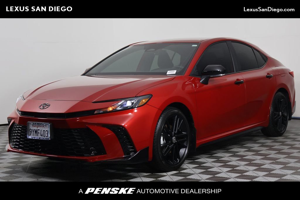 Used 2026 Toyota Camry Hybrid w/ Multimedia Upgrade Package FWD image 1