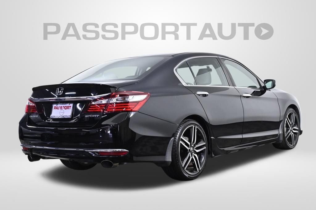 Used 2017 Honda Accord Sport image 7