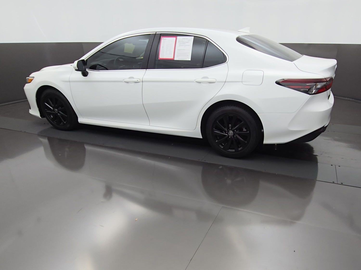 Certified 2023 Toyota Camry LE FWD image 6