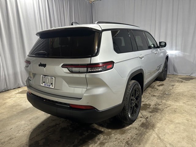 New 2024 Jeep Grand Cherokee L Altitude image 4