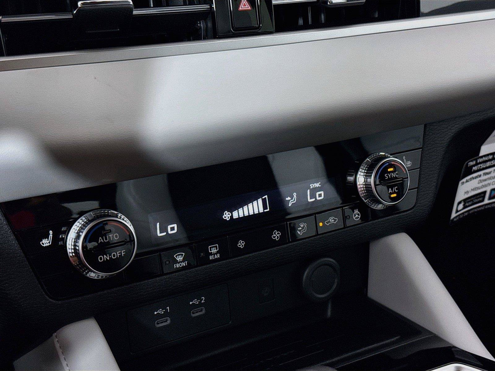 New 2026 Mitsubishi Outlander SE FWD image 19