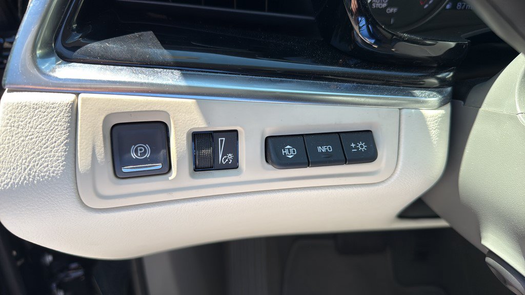Certified 2023 Cadillac XT6 Premium Luxury w/ Technology Package AWD/4WD image 29