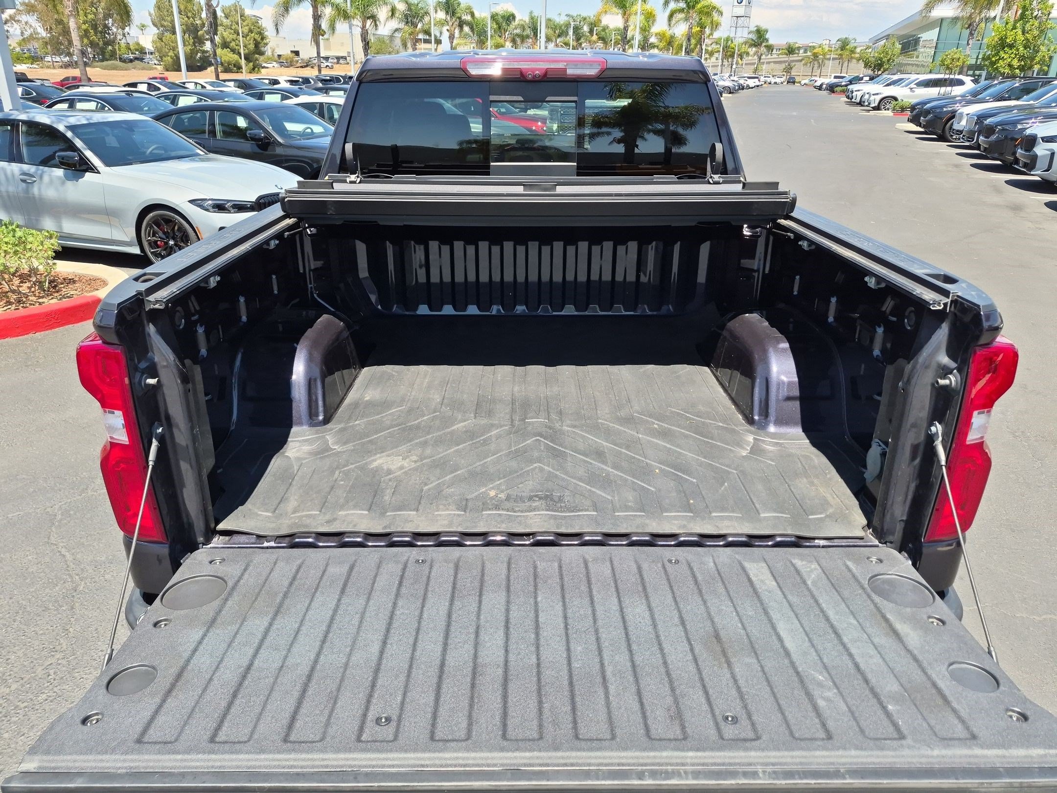 Used 2022 Chevrolet Silverado 1500 LTZ w/ Technology Package RWD image 31