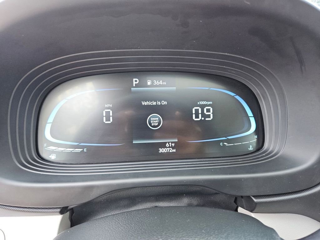 Used 2025 Hyundai Venue SEL FWD image 19