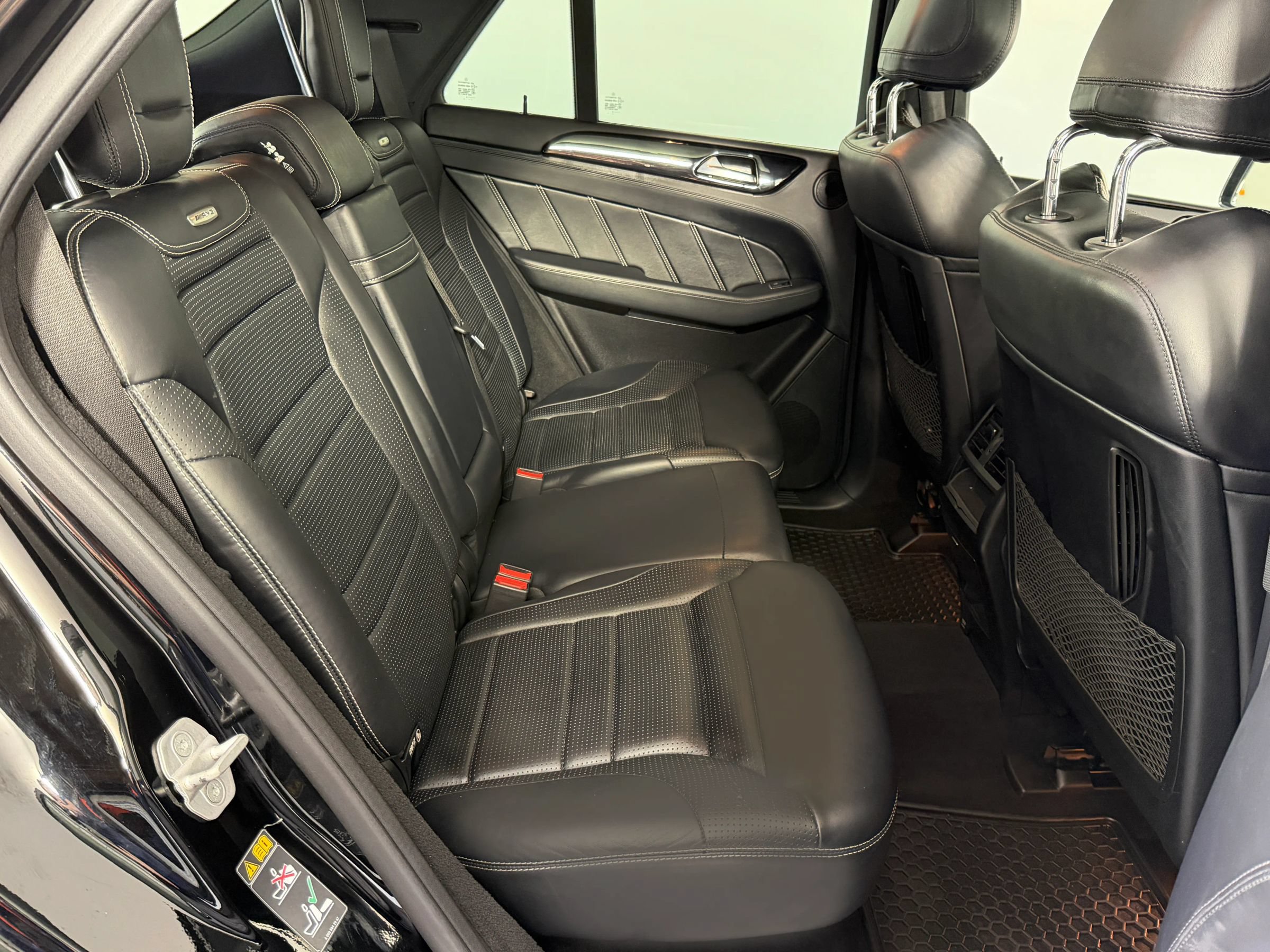 Used 2013 Mercedes-Benz ML 63 AMG 4MATIC image 39