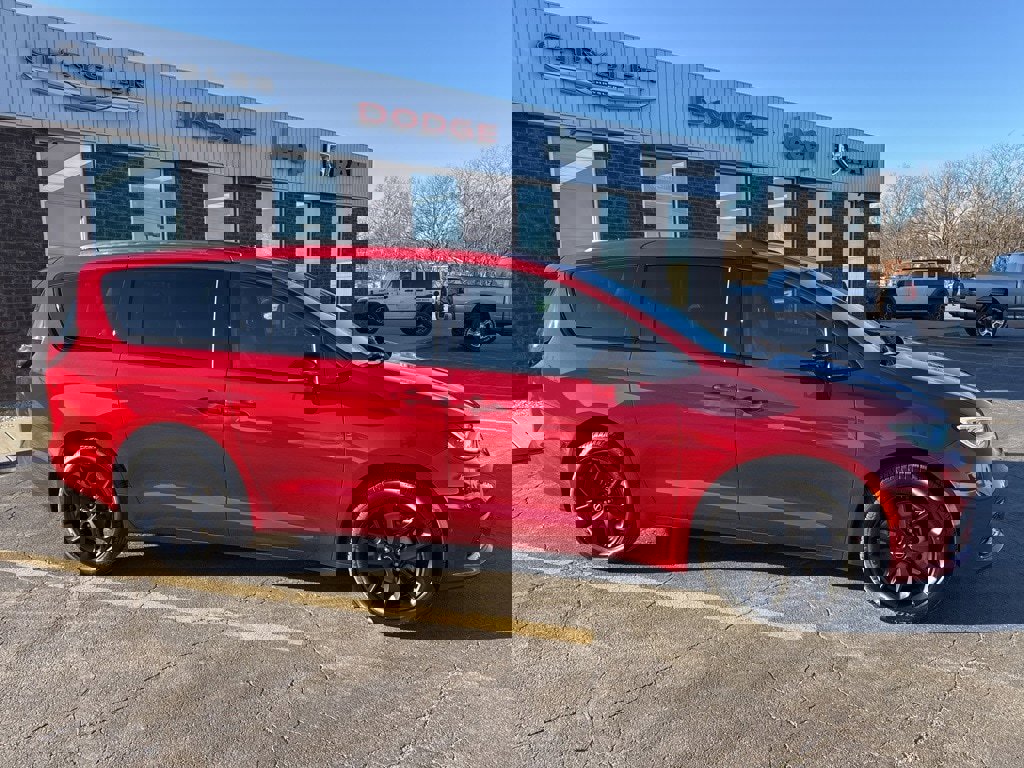 New 2026 Chrysler Pacifica Select image 3