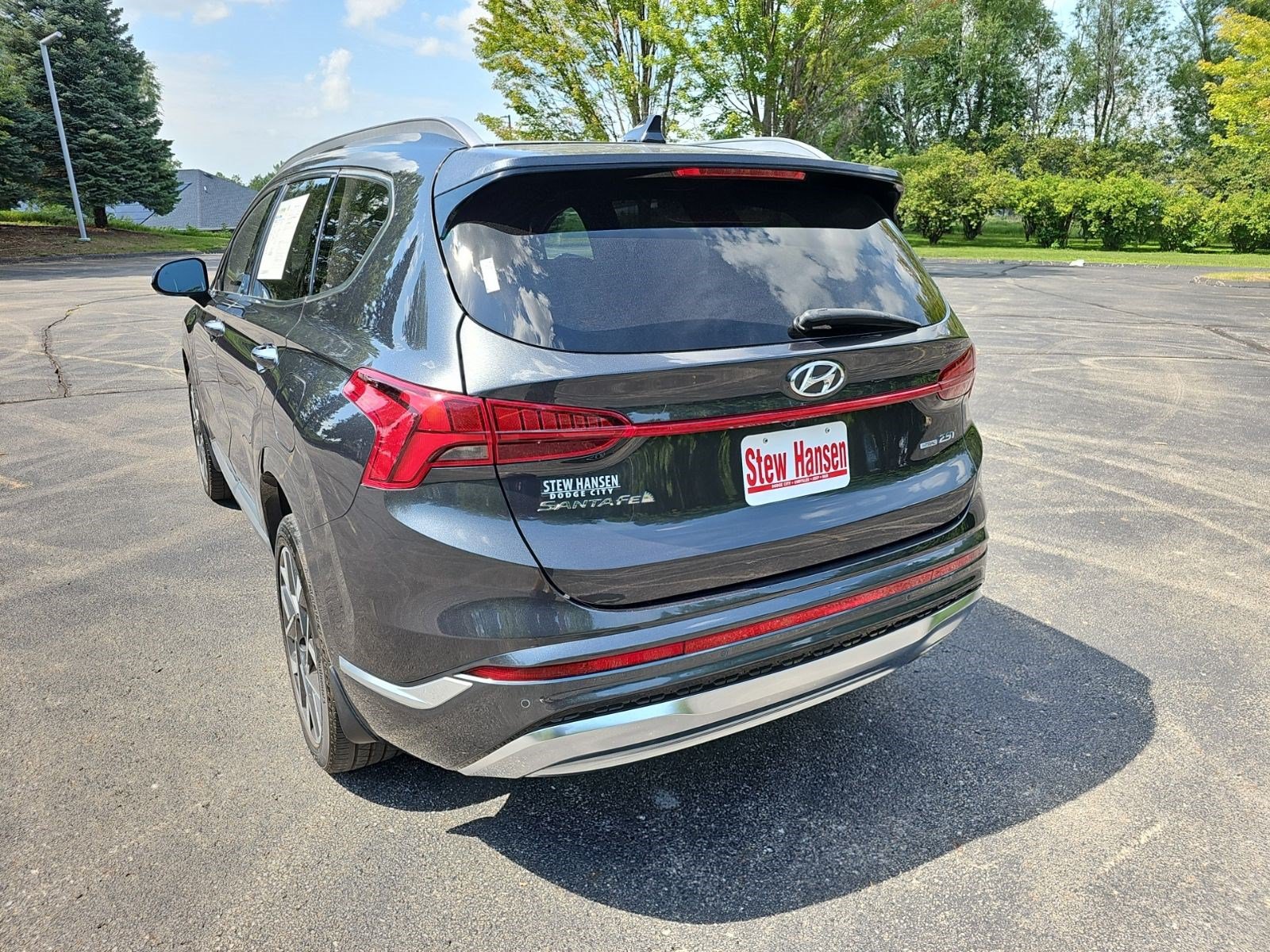 Used 2023 Hyundai Santa Fe Calligraphy AWD/4WD image 3