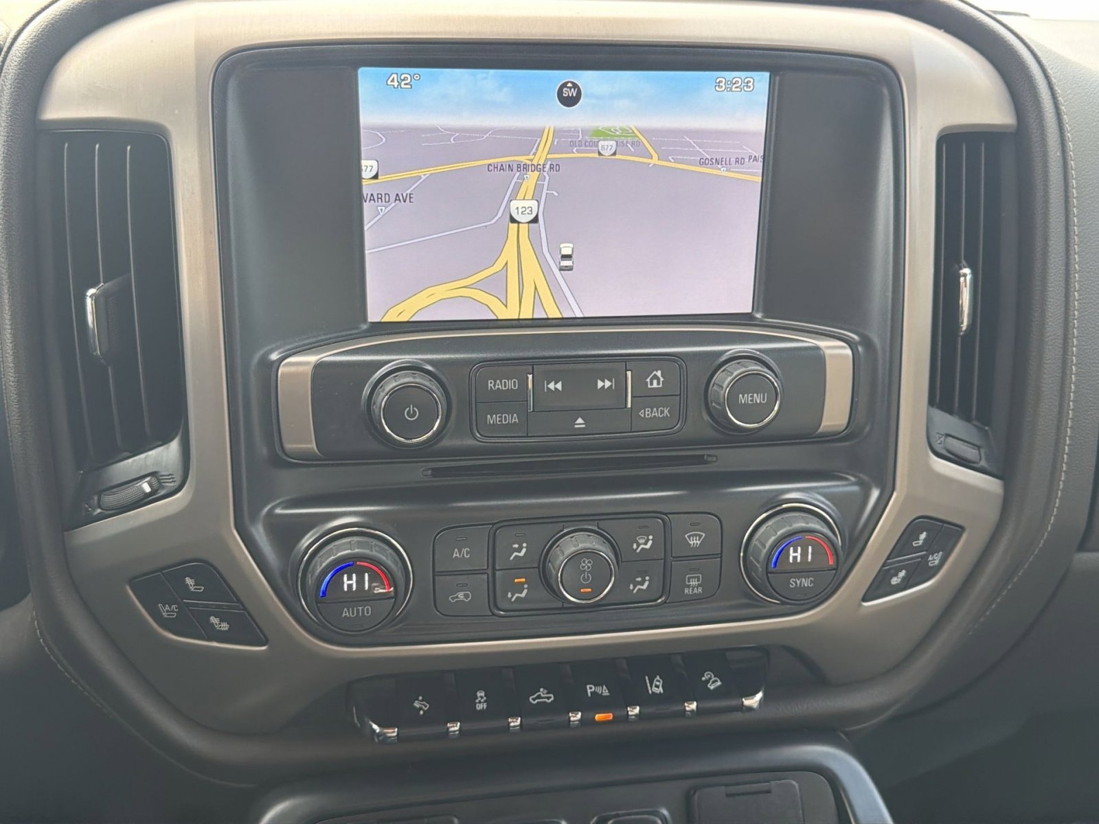 Used 2015 GMC Sierra 1500 Denali w/ Driver Alert Package image 21