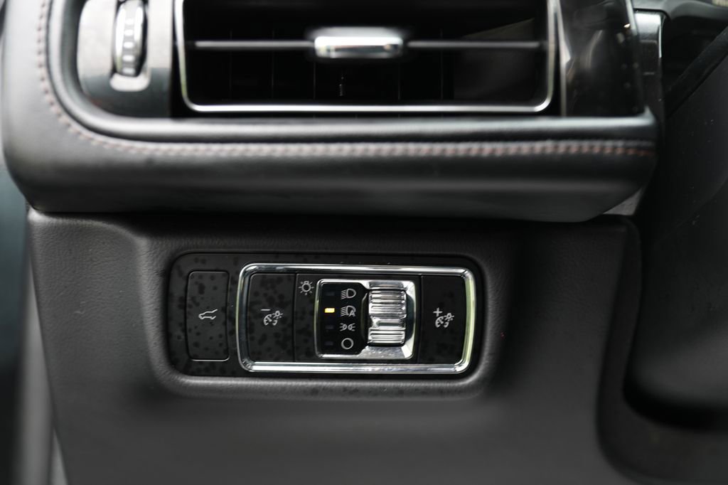 Used 2023 Lincoln Aviator Reserve w/ Equipment Group 201A image 36