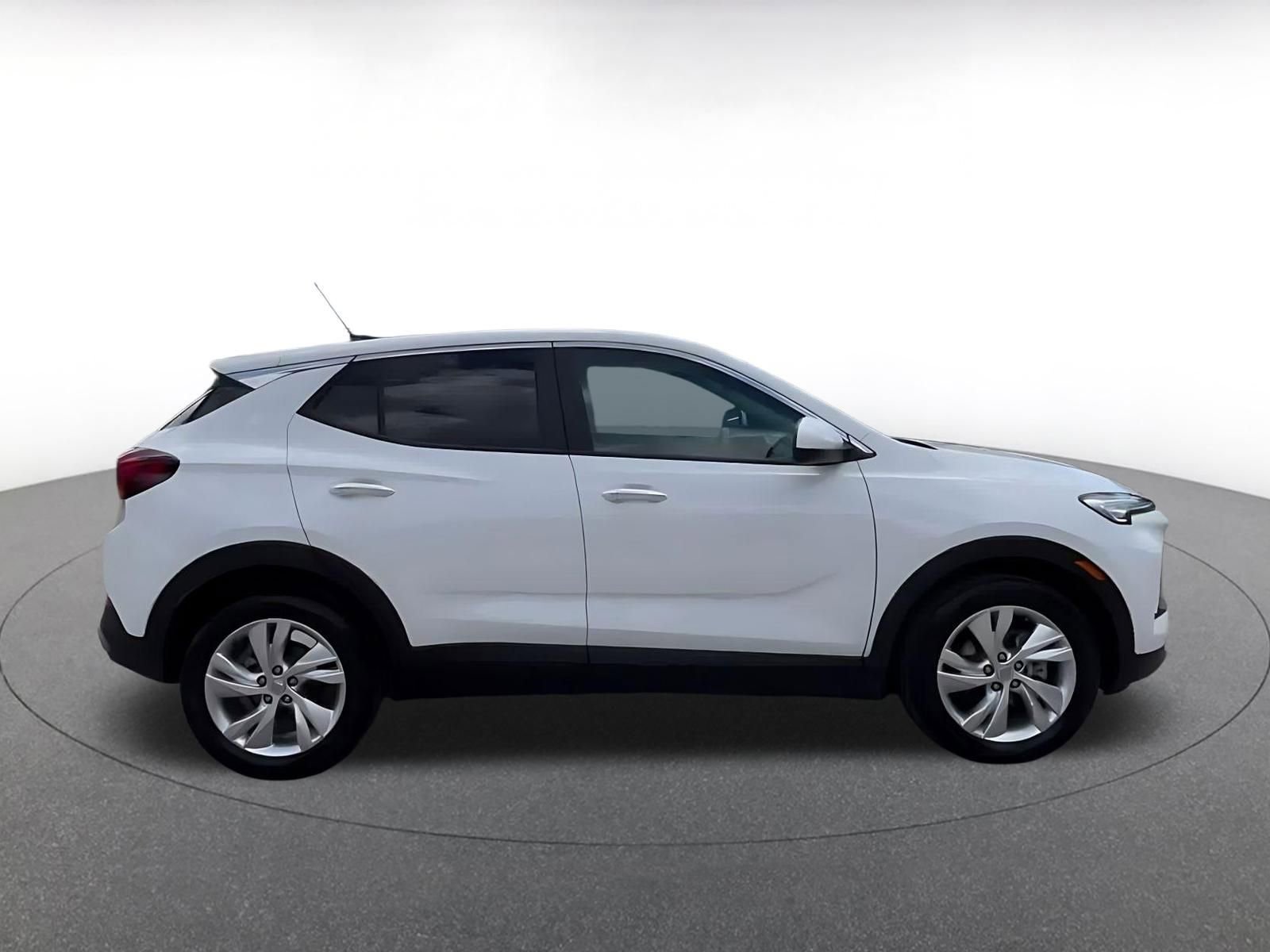 Used 2025 Buick Encore GX Preferred FWD image 16