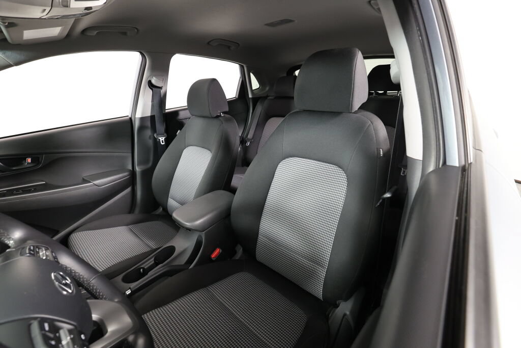 Used 2020 Hyundai Kona SEL AWD/4WD image 11