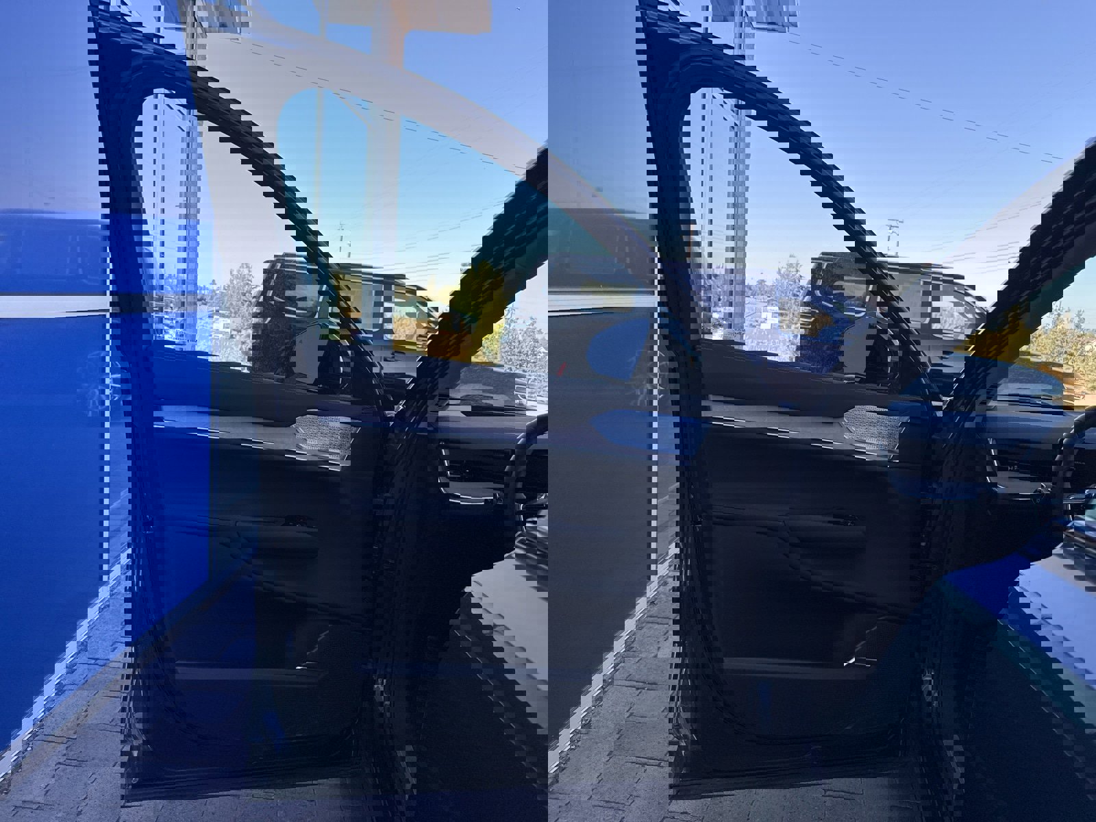 New 2025 Volvo EX90 Ultra image 10