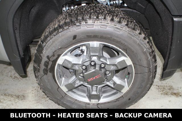 New 2026 GMC Sierra 2500 SLE w/ SLE Value Package; image 6