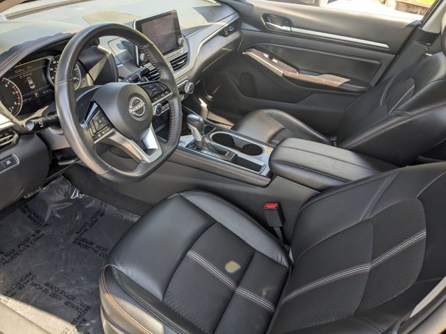 Used 2024 Nissan Altima 2.5 SR FWD image 10
