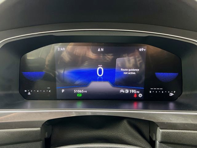 Used 2024 Volkswagen Tiguan SE image 14