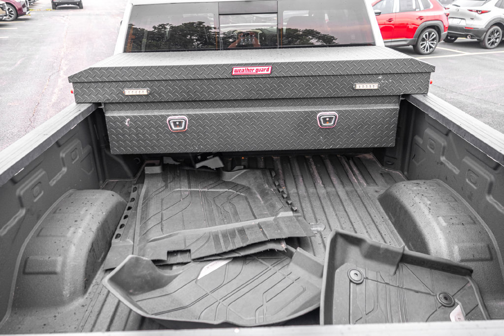 Used 2023 Chevrolet Silverado 2500 High Country AWD/4WD image 30