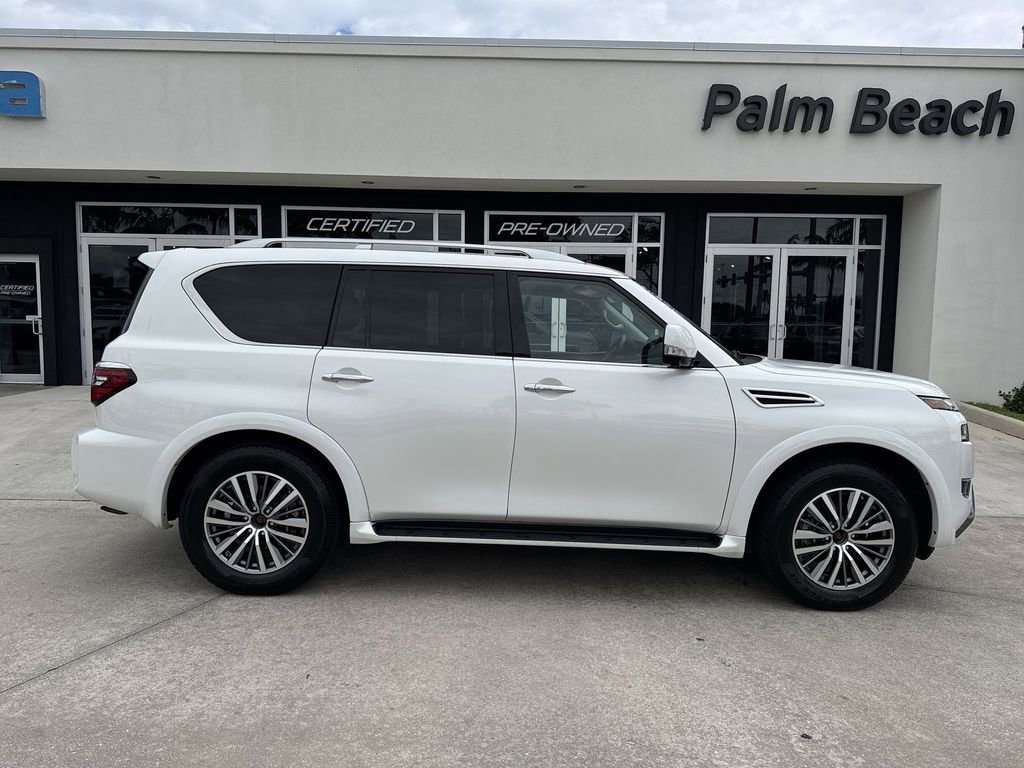 Used 2024 Nissan Armada SL w/ Captain's Chairs Package AWD/4WD image 5