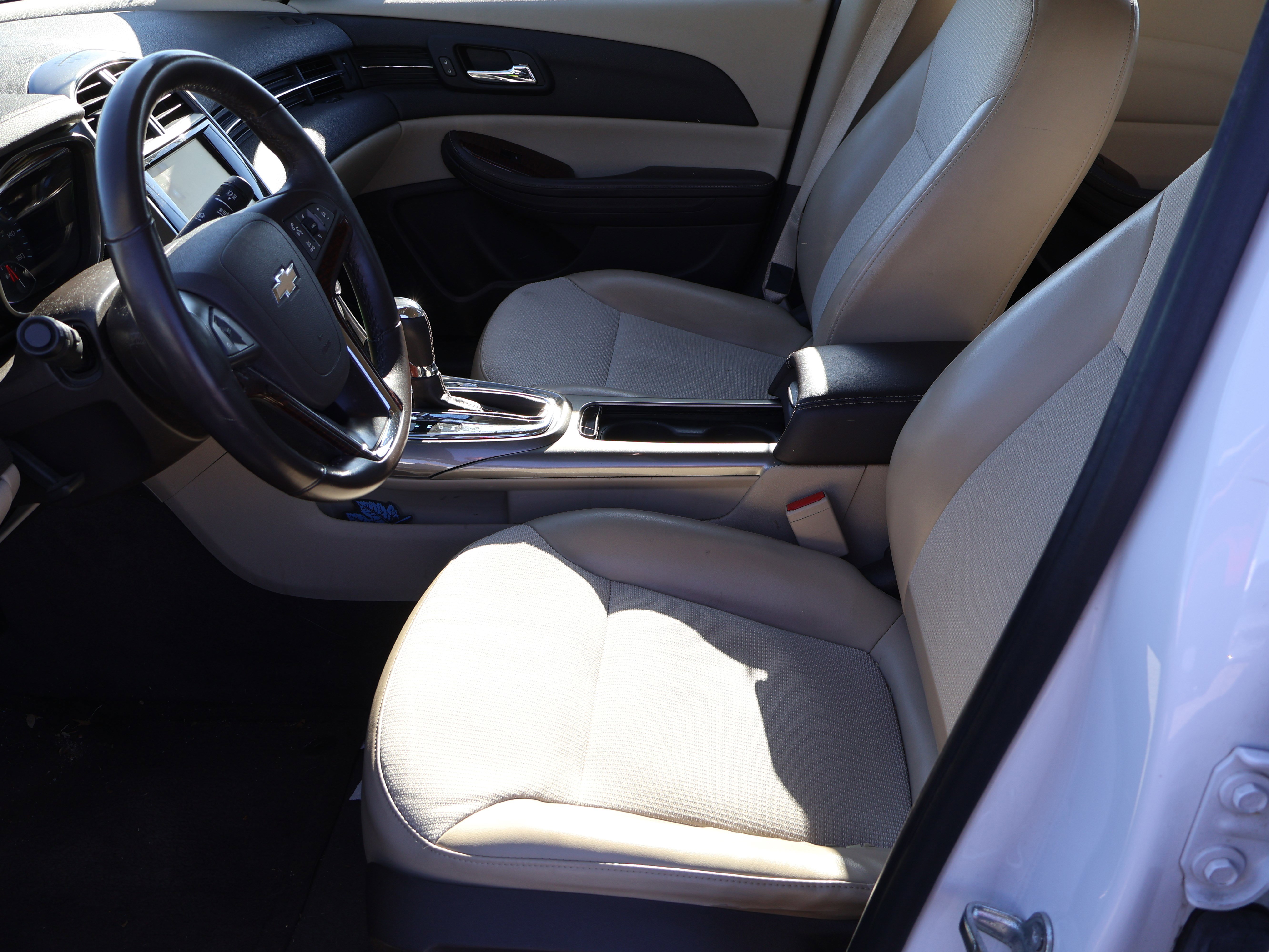 Used 2013 Chevrolet Malibu LT image 38