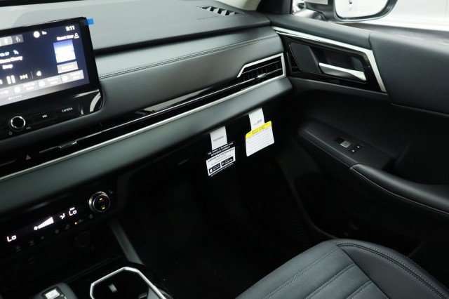 New 2026 Mitsubishi Outlander SE FWD image 21