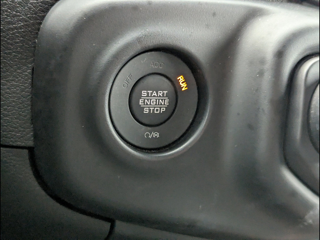 Used 2023 Jeep Wrangler Sahara w/ Cold Weather Group image 30