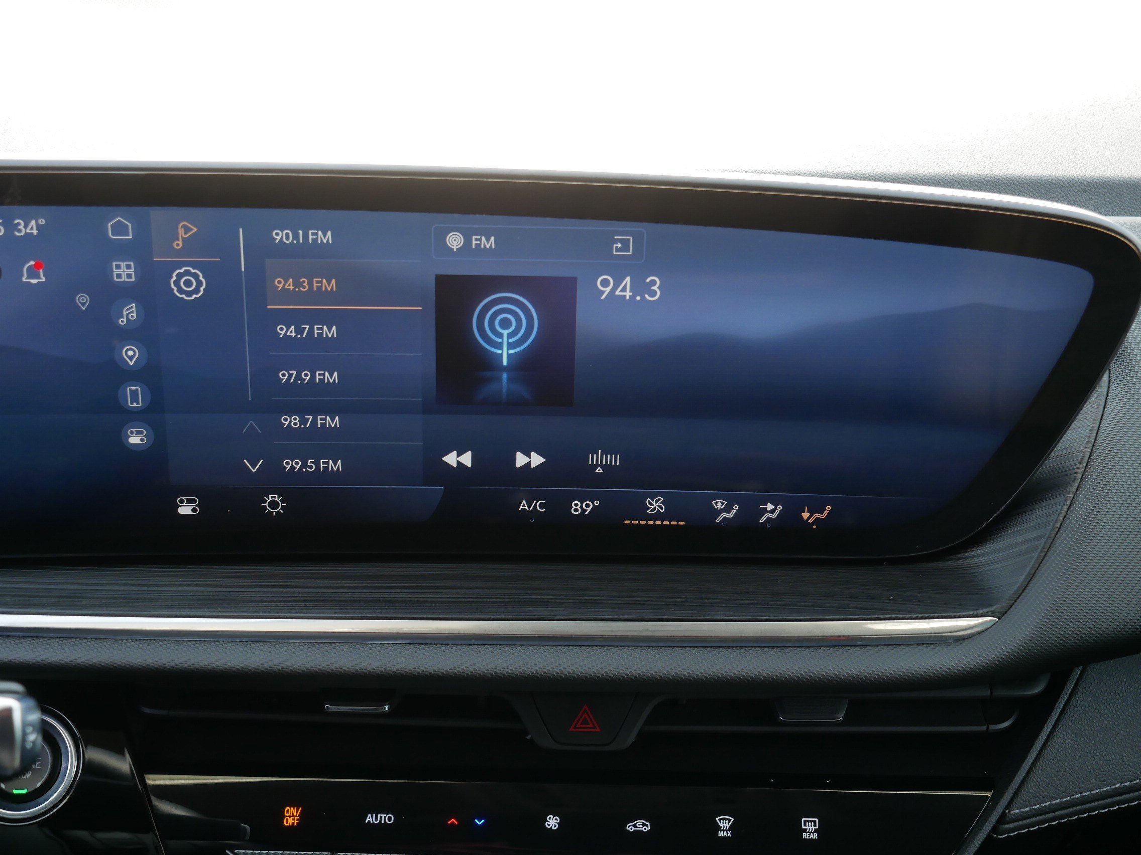 Certified 2025 Buick Envision Preferred image 22