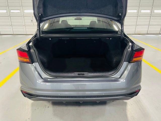 Used 2025 Nissan Altima 2.5 S FWD image 9