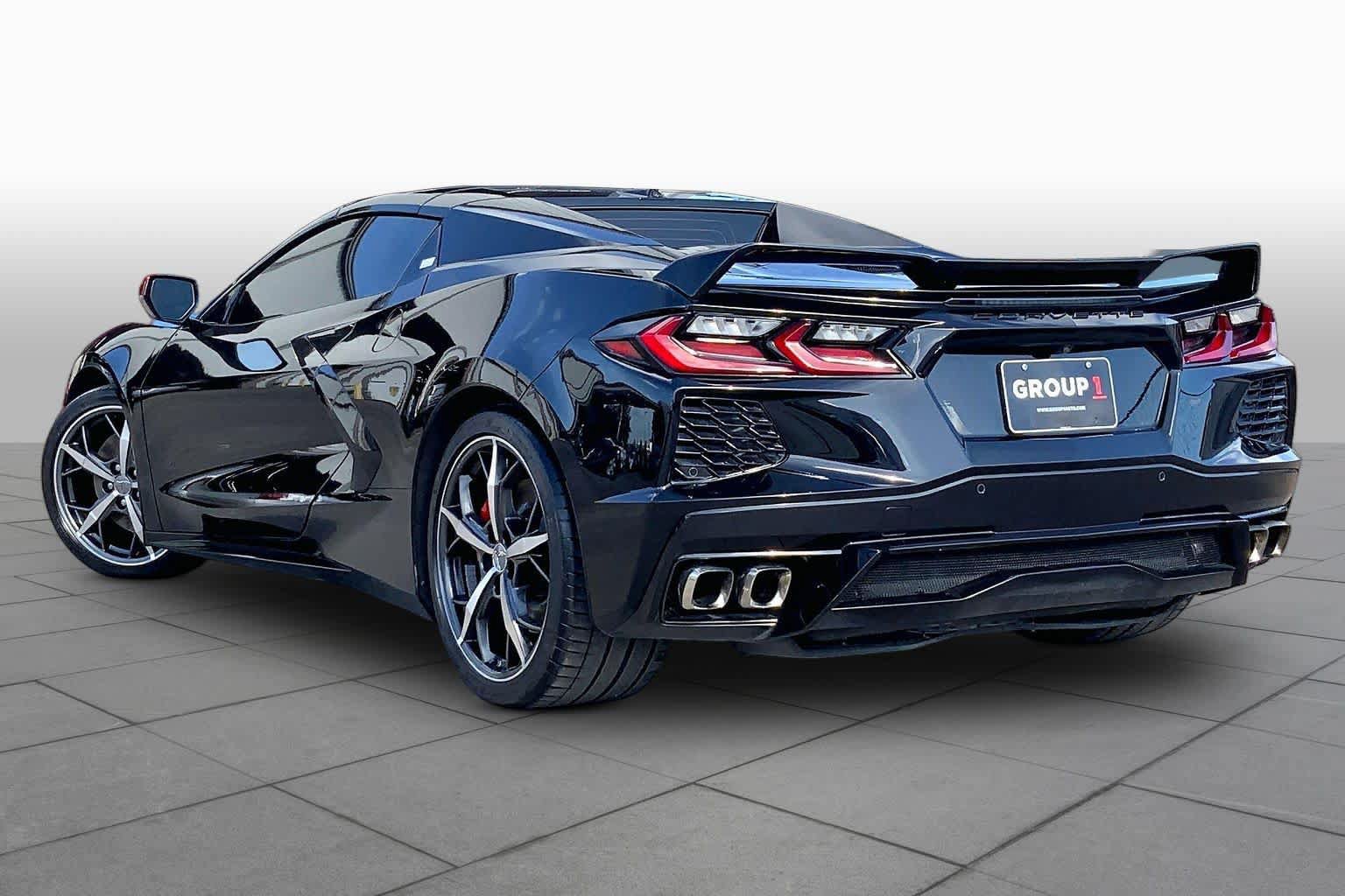 Used 2021 Chevrolet Corvette Stingray Preferred Conv w/ Z51 Performance Package RWD image 11