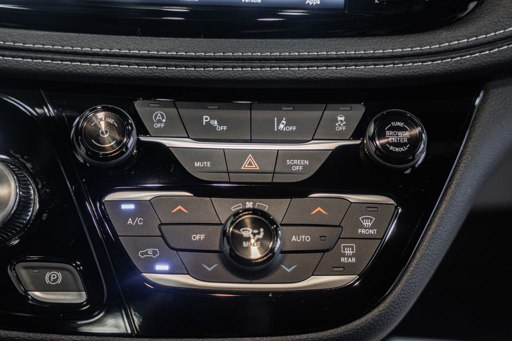 New 2026 Chrysler Pacifica Select image 22