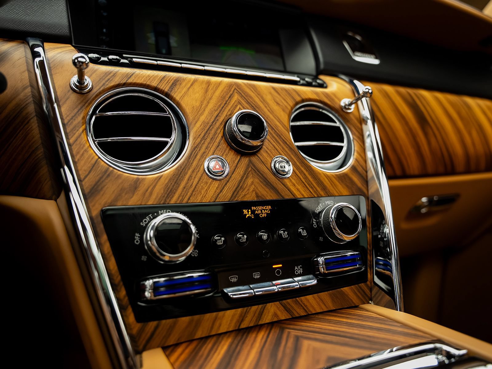 Used 2019 Rolls-Royce Cullinan AWD/4WD image 60