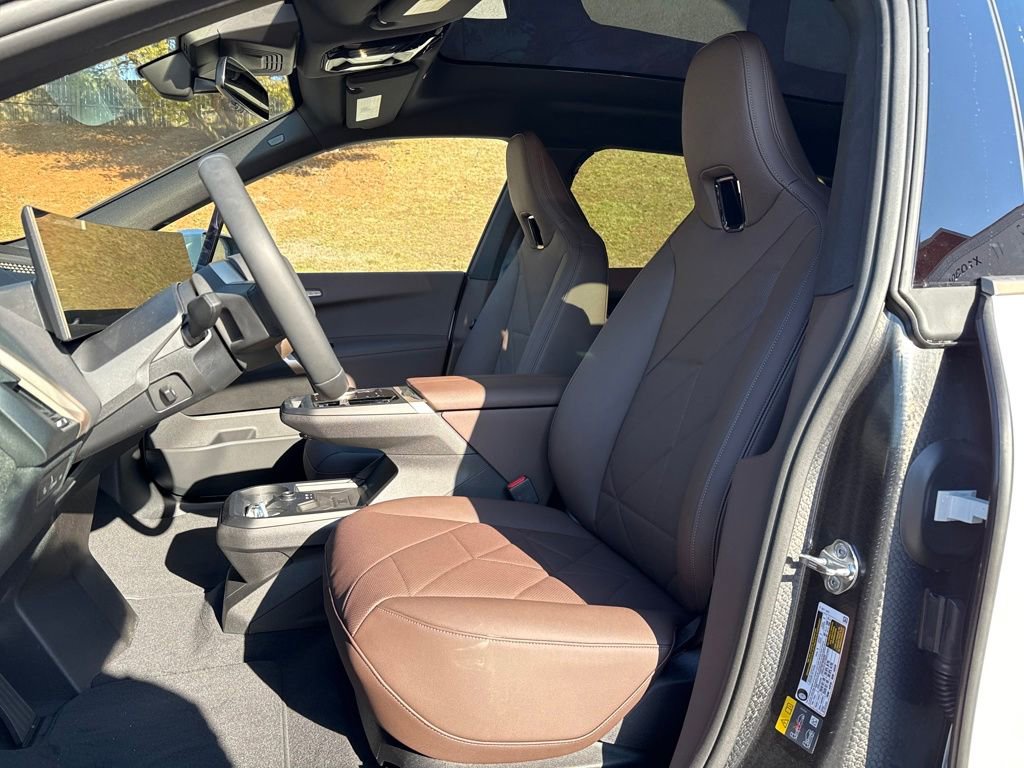 New 2026 BMW iX xDrive45 w/ Premium Package image 10