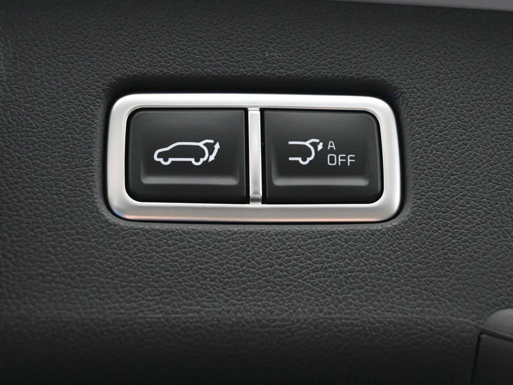 Used 2025 Kia Sorento SX Prestige image 14