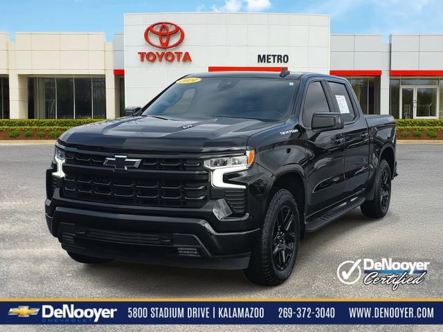 Used 2024 Chevrolet Silverado 1500 RST image 1
