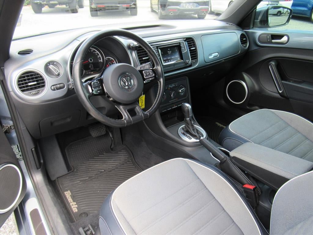 Used 2016 Volkswagen Beetle 1.8T Denim FWD image 14