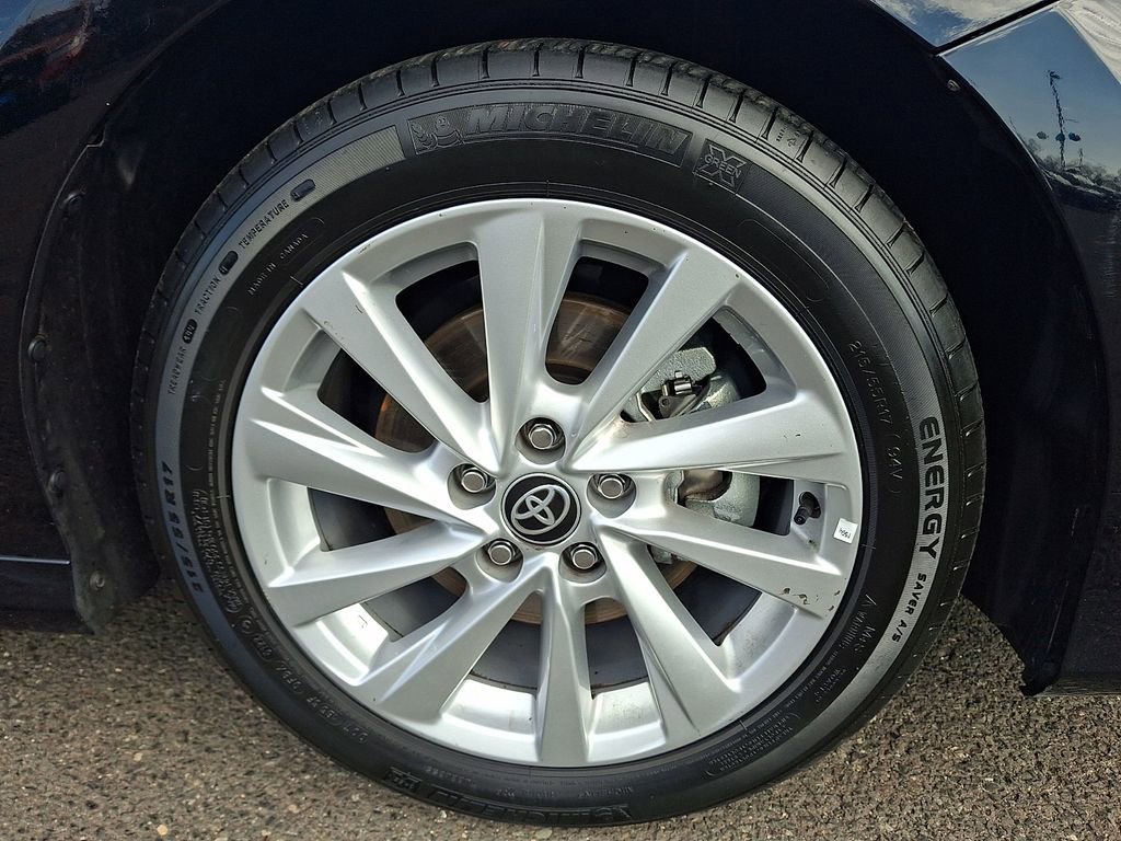 Used 2023 Toyota Camry LE image 8