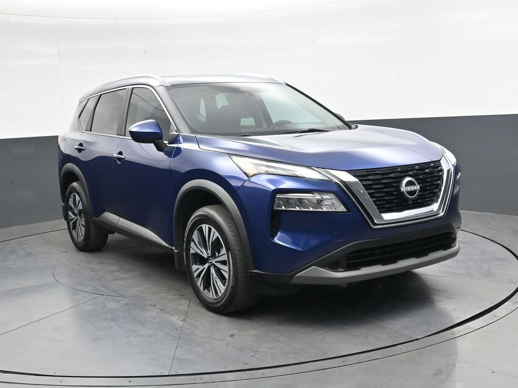 Used 2023 Nissan Rogue SV w/ SV Premium B Package FWD image 2