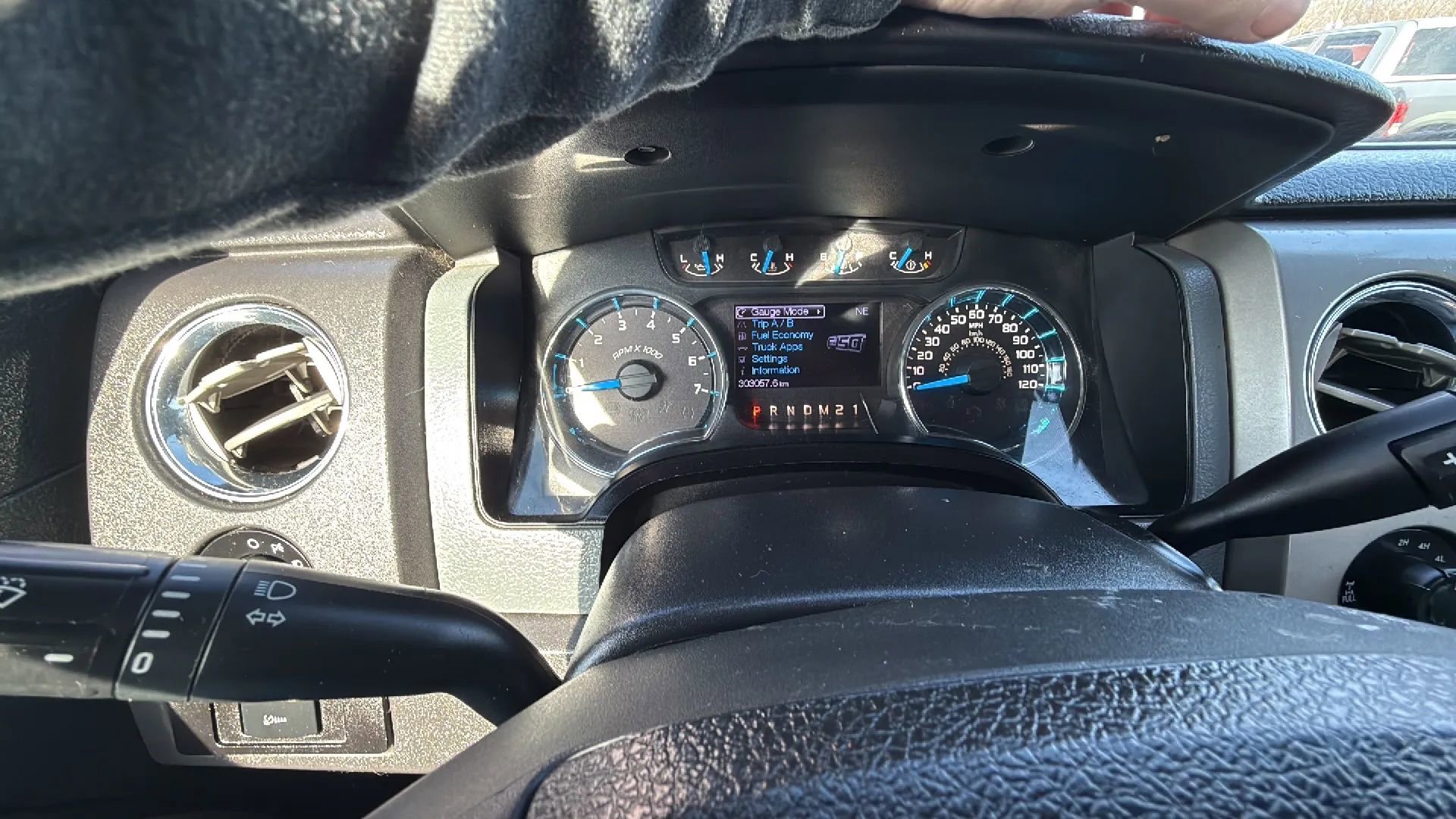 Used 2013 Ford F150 XLT w/ Luxury Equipment Group image 18