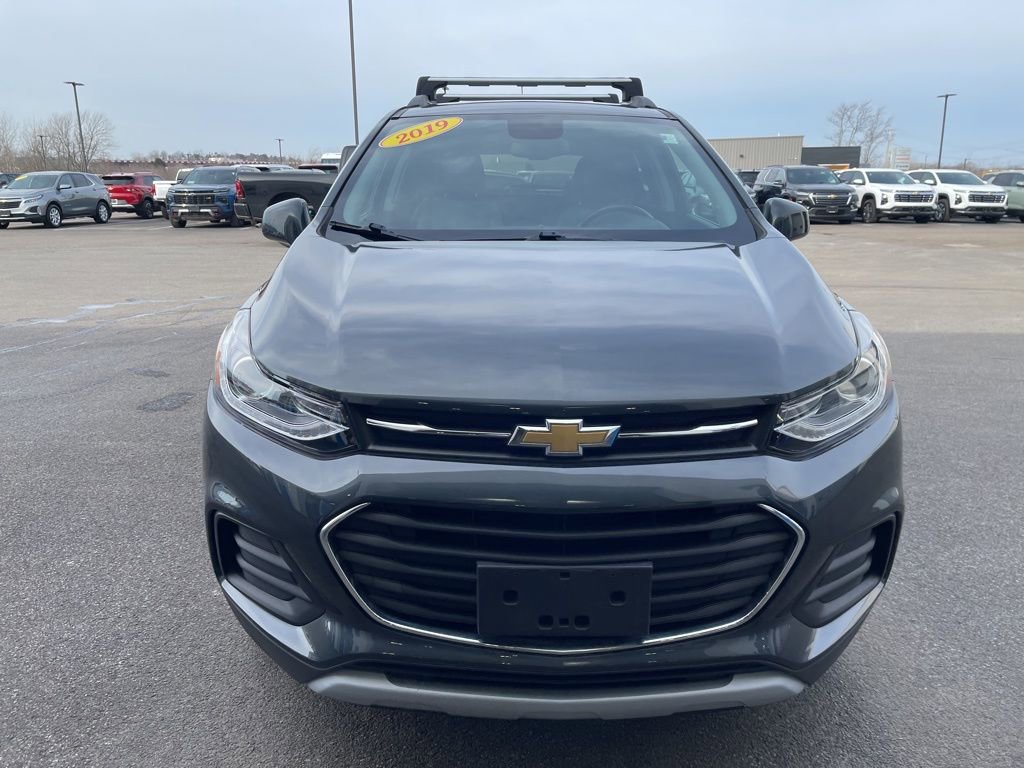 Used 2019 Chevrolet Trax LT w/ Driver Confidence Package image 2